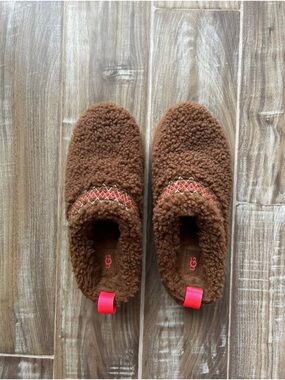 UGG Chestnut Brown Shearling Clog Slippers with Pink Accents